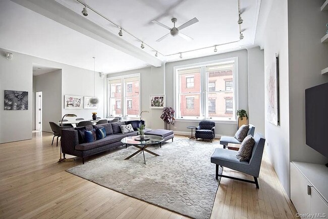 Building Photo - 366 Broadway Unit 0