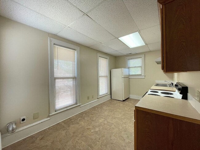 Photo - 120 W 10th Ave Unidad Upstairs #2