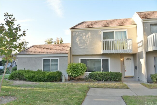 Photo - 22022 Lakeland Ave Townhome