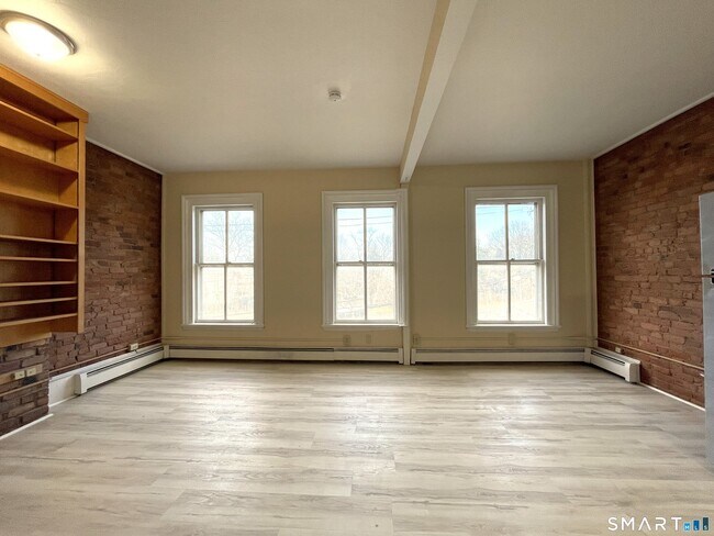 Photo - 32 Trumbull St Unidad 3