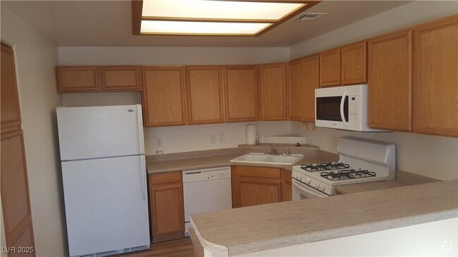 Building Photo - 4655 Gold Dust Ave Unit 228 Rental