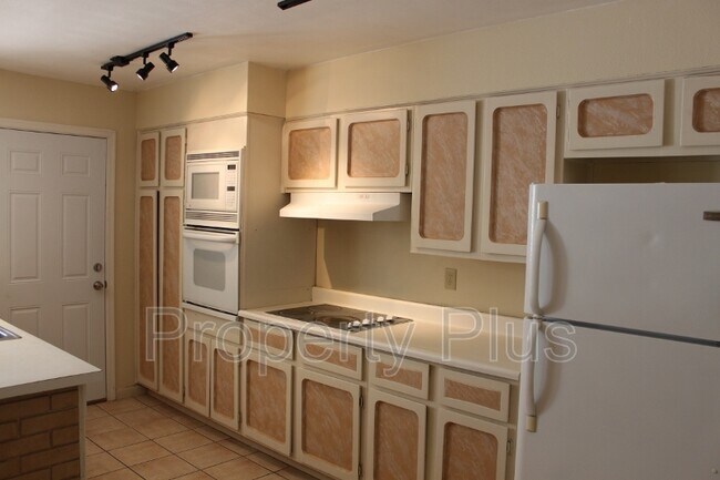 Photo - 2605 S Rita Ln