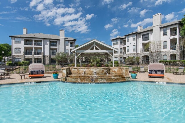 Building Photo - Silverado