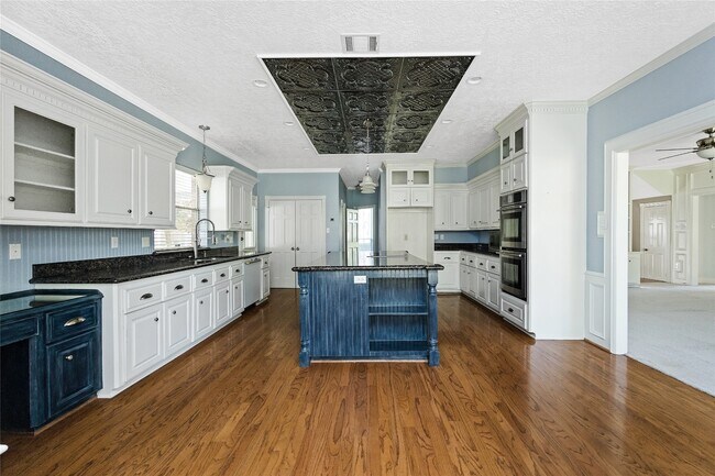 Photo - 12002 Moorcreek Dr