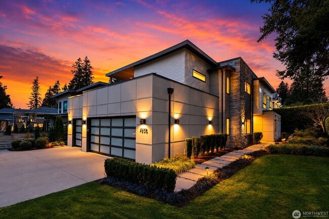 Building Photo - 5bd/4ba Kirkland Home
