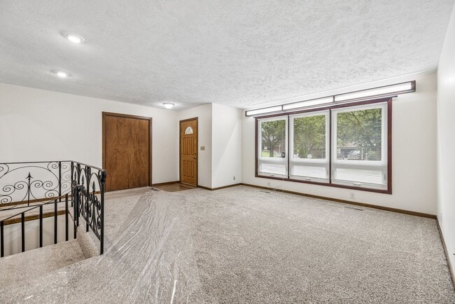 Photo - 1920 Oakdale Ave