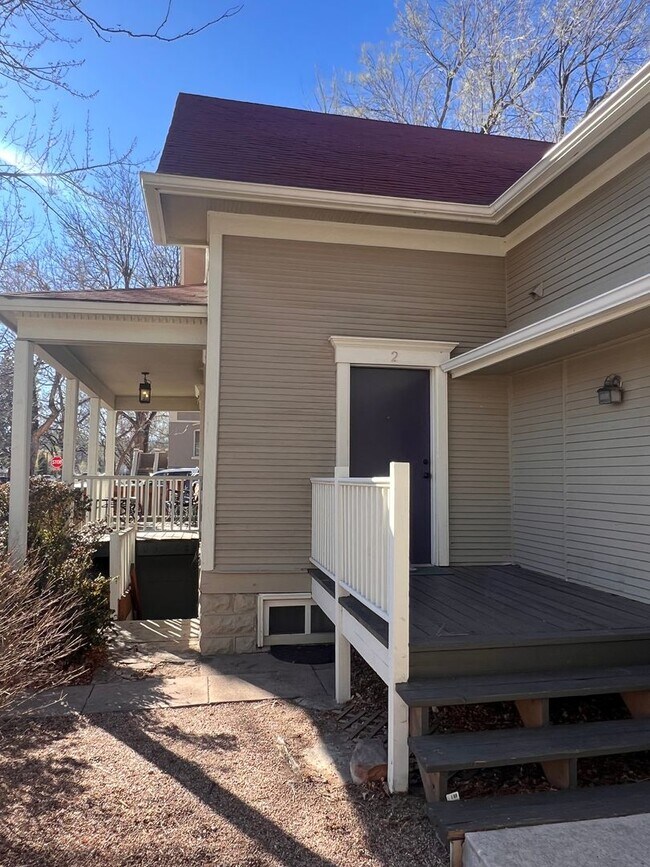 Photo - 318-320 W Myrtle Unit 320 #201