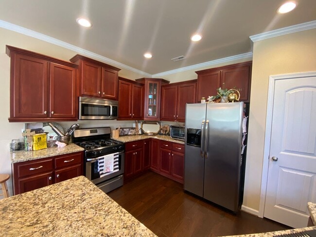 147 Nicholas Cove