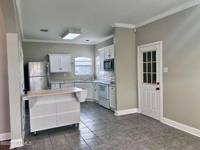 Photo - 101 Wildflower Ln