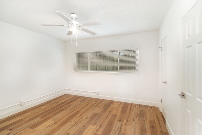 Building Photo - 151 N Orlando Ave Unit 207