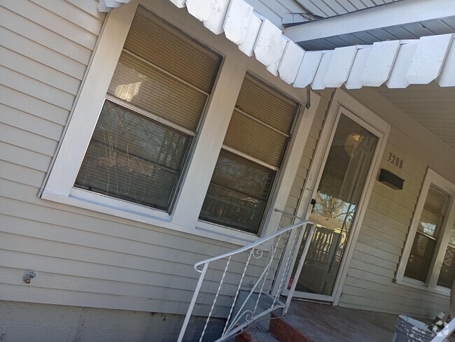Building Photo - 3208 33rd St N Rental