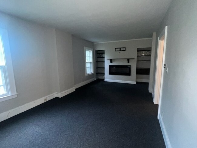 Photo - 2129 James St Unit 2