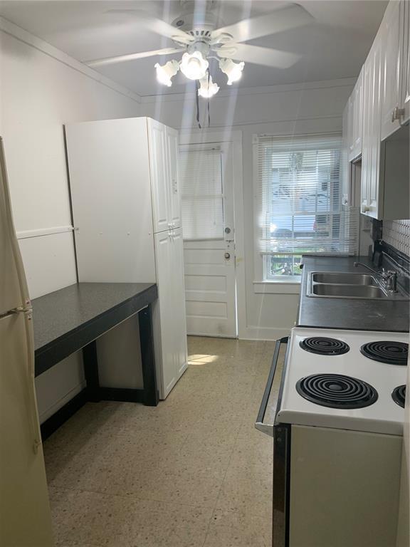 Photo - 111 Stewart Ave Unidad 2