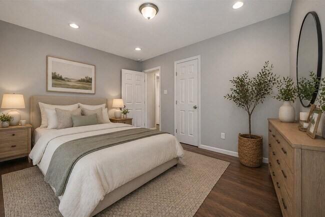 Photo - 319 Gentilly Dr