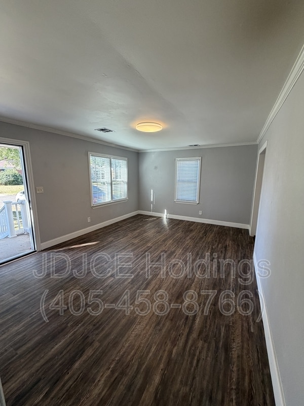 Photo - 906 N Lilac Ln