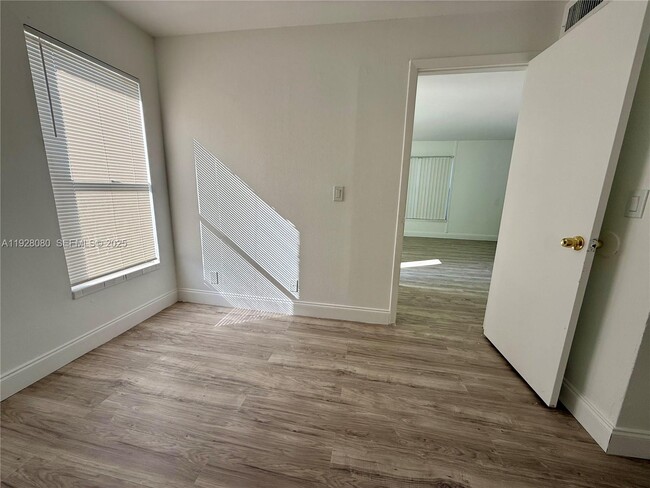 Photo - 4086 N Pine Island Rd Unit 500