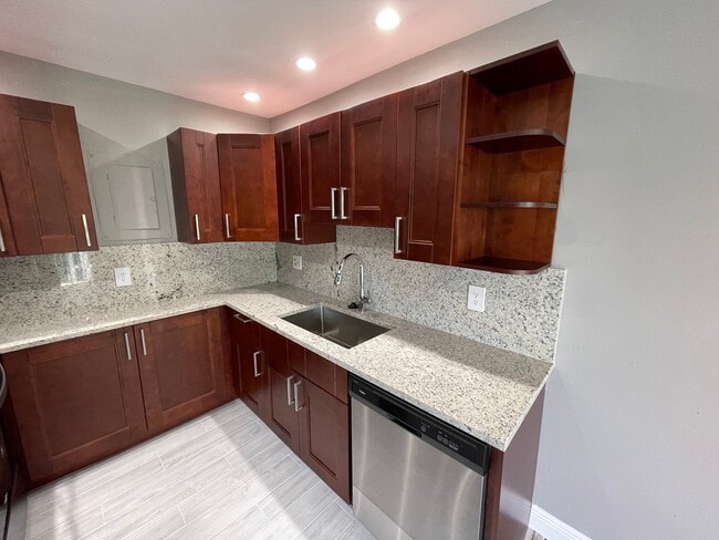 Photo - 8911 NW 28th Dr