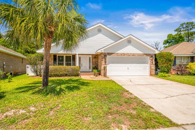Photo - 723 Marsh Harbor Dr House