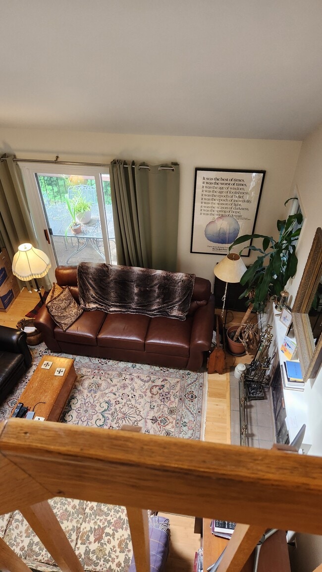 Photo - Eagle Bay Condominium