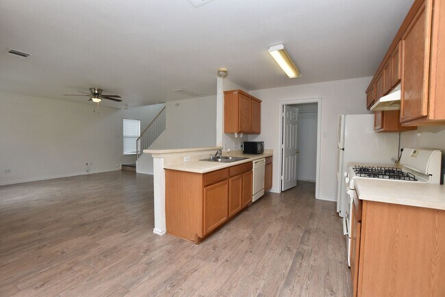 Photo - Minutes from Armadillo Den. Steps from the Good Life. Welcome to 78748