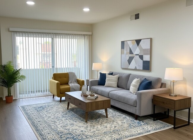 Photo - Rodney Apartments