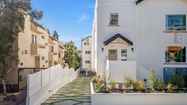 Photo - 1819 Westholme Ave