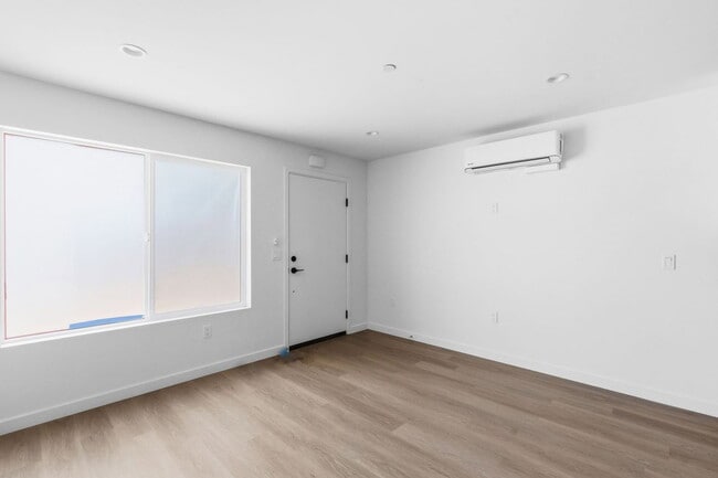 Photo - 6640 Valjean Ct Unit 1