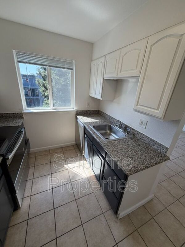 407 Fairmount Ave