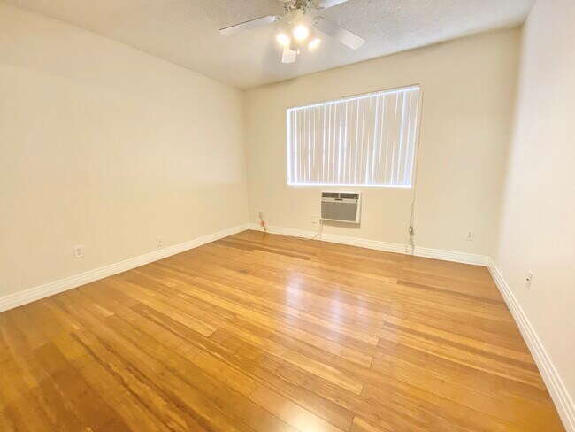 Photo - 415 S New Hampshire Ave Los Angeles CA 90020 Unidad 307