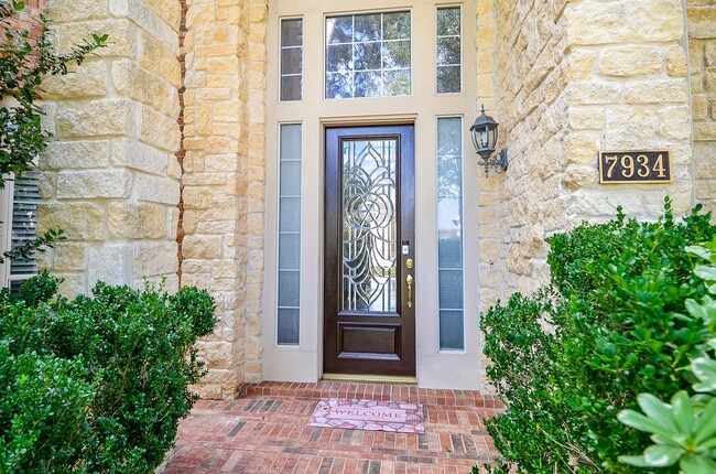 Photo - 7934 Woodcrest Ct