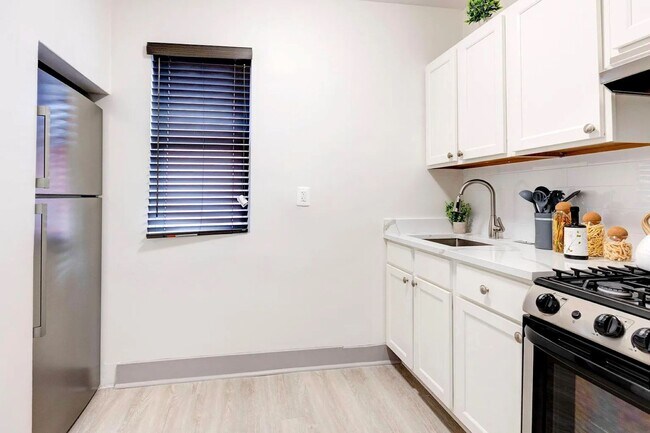 Photo - 19 W Mulberry St