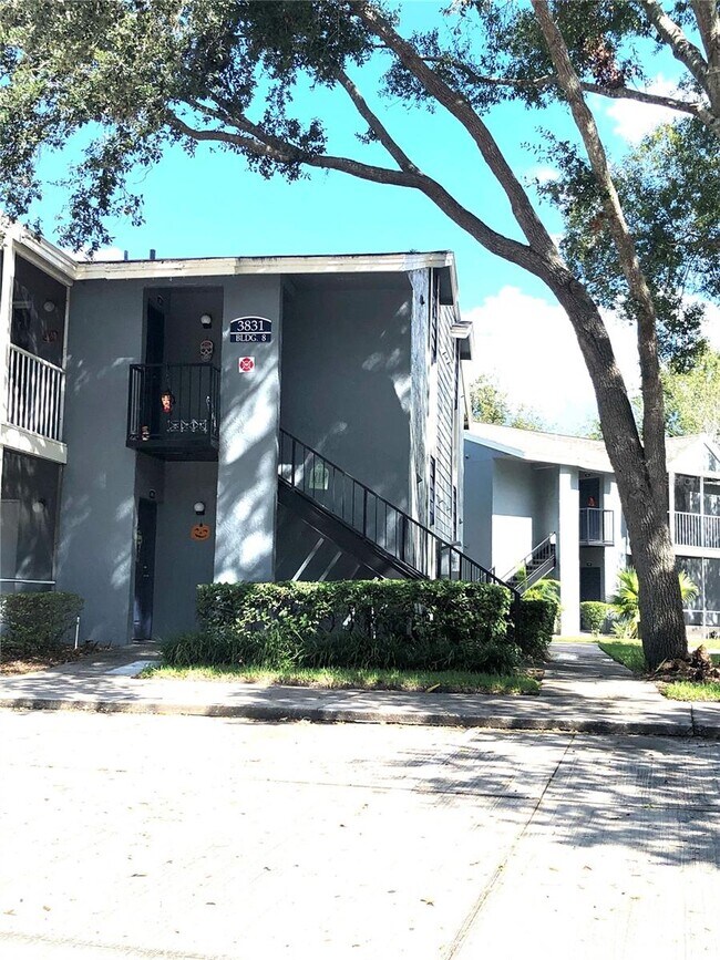 Building Photo - 3831 Bowline Cir Unit 204