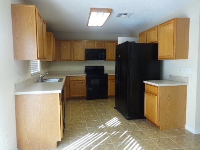 Photo - 1921 Knollcrest Dr