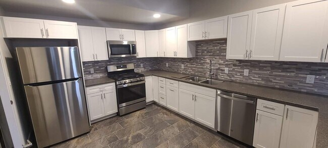 Photo - Just Like New!!  Great 3 bedroom 2.5 Bath duplex
