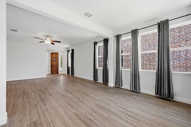 Photo - 3016 Sunnyside Dr