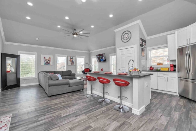 Photo - 2615 Arbor St Unidad FL2-ID1047946P