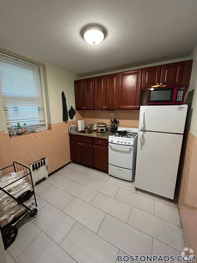Building Photo - 107 Gordon St Rental