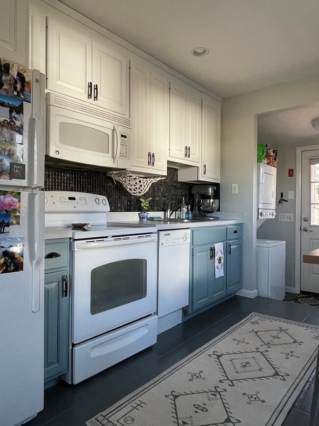 Photo - 117 Hollister Dr