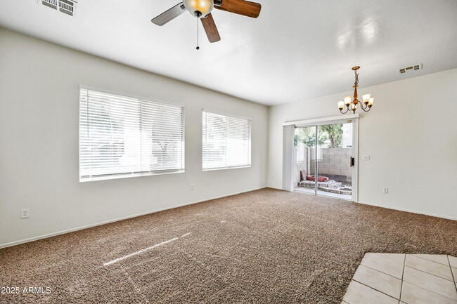 Photo - 1528 S Roadrunner Dr