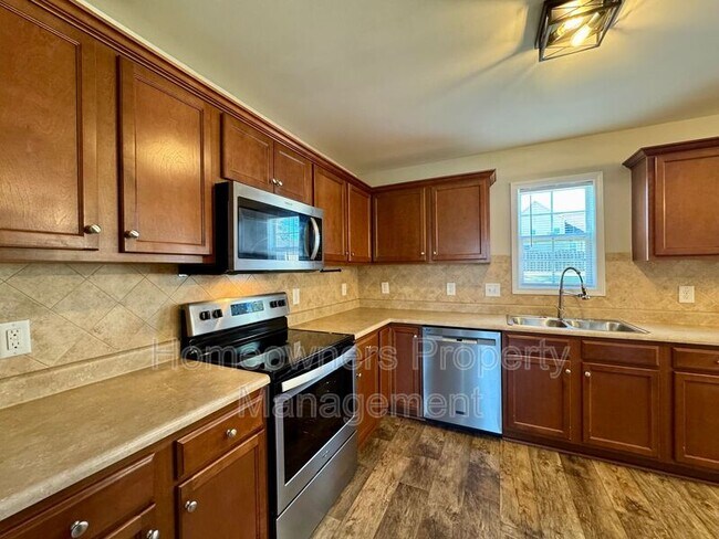 Photo - 105 Bluebonnet Oak Ct