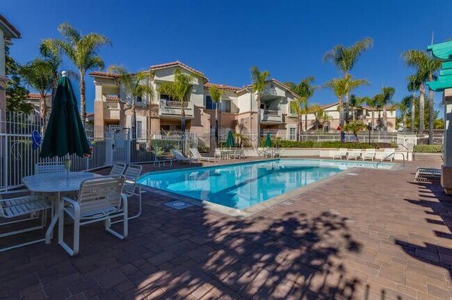 11402 Via Rancho San Diego Unidad 3