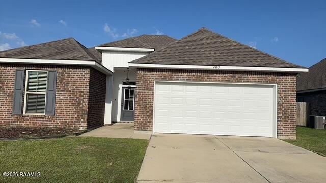 Building Photo - 403 Grassy Meadows Ln