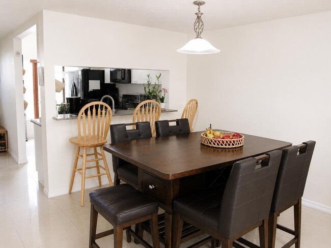 Photo - 75 Whitehead Cir