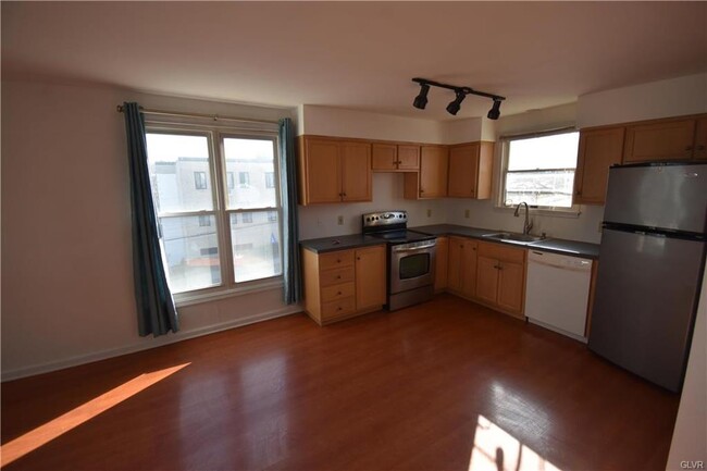 Photo - 7 Rosewood St House