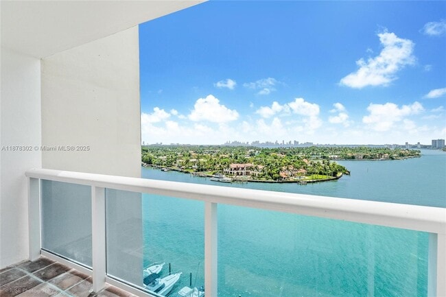Building Photo - 6770 Indian Creek Dr Unit 11K Rental