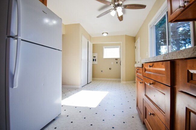 Photo - 3 Bedroom 1Bath House, Quiet neighborhood with park across the street