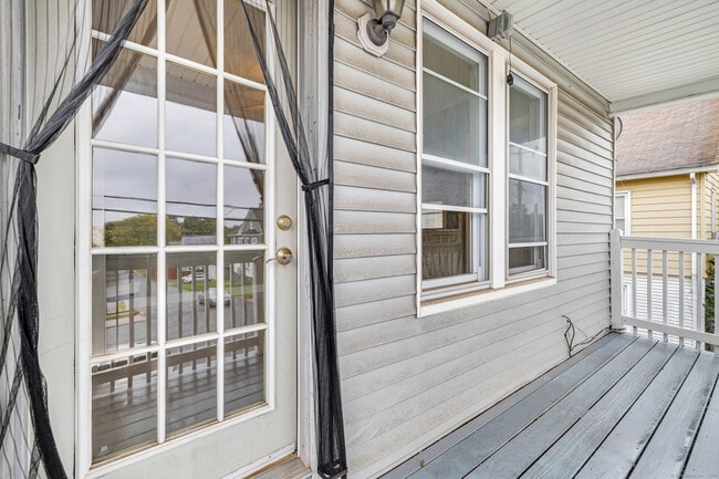 Photo - 152 W Center St