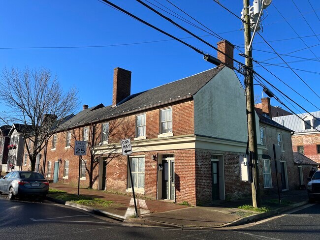 Photo - 320 Princess Anne St Apartment Unit 320.5
