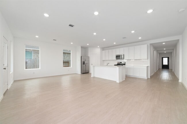 830 Heaven Dr