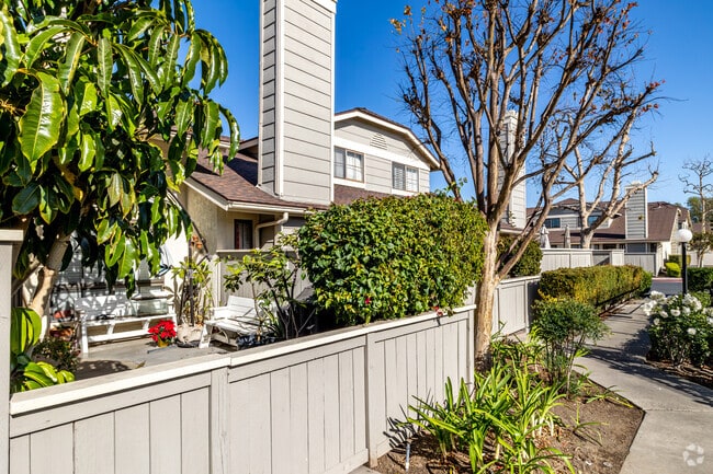 Photo - 1700 W Cerritos Ave